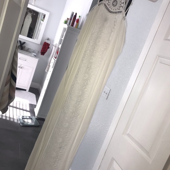 White with lace long dress - Picture 6 of 6